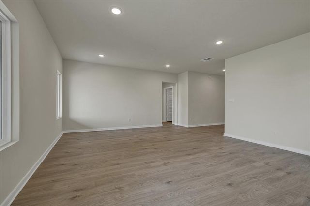 160 Davis Mountain CV, Lockhart, TX 78644