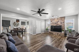 321 Circle Drive, Bakersfield, CA 93308