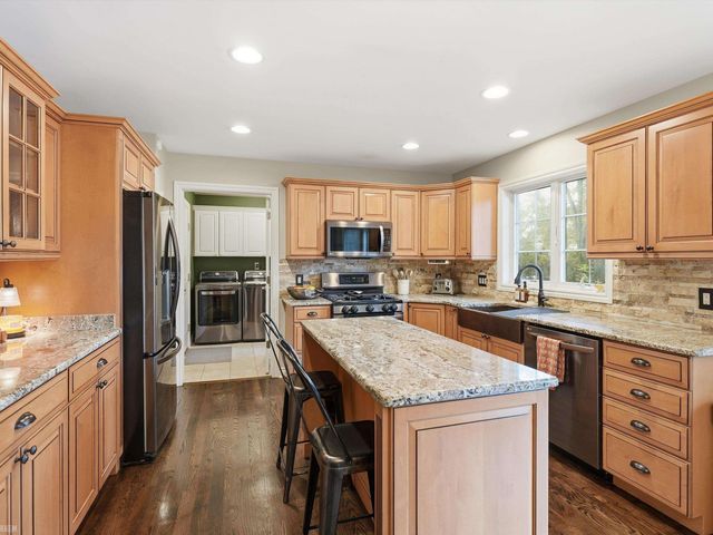 11950 Lilac Lane, Shelby Twp, MI 48315