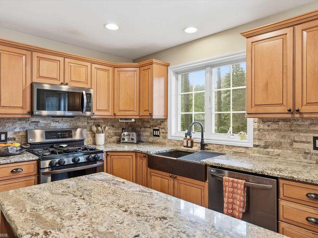 11950 Lilac Lane, Shelby Twp, MI 48315