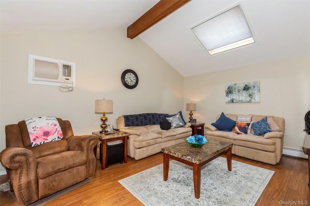 2769 Pond Road, Ronkonkoma, NY 11779