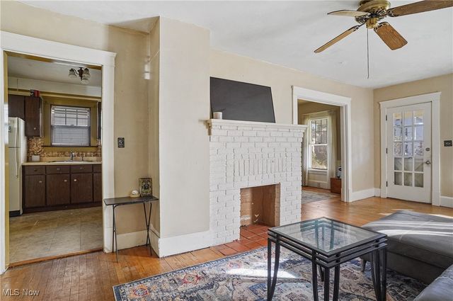 40 Manchester Avenue, Youngstown, OH 44509