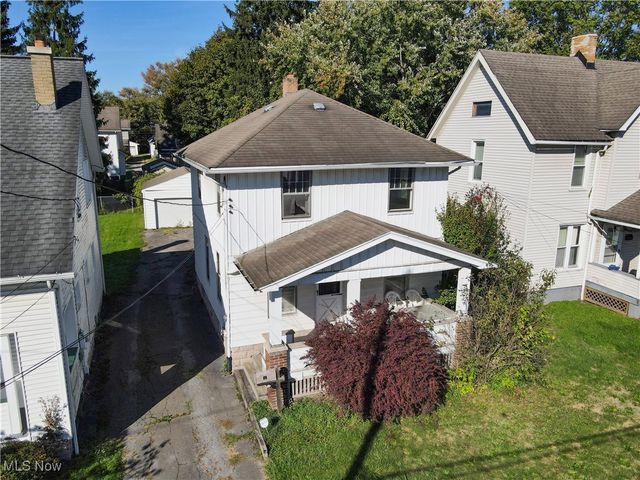 40 Manchester Avenue, Youngstown, OH 44509