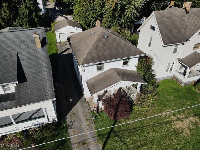 40 Manchester Avenue, Youngstown, OH 44509