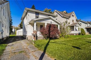 40 Manchester Avenue, Youngstown, OH 44509