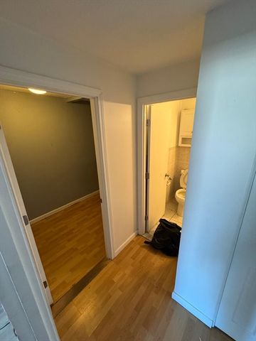 1100 Governors Drive 21, Winthrop, MA 02152