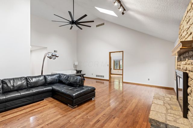 5578 Corey Swirl Drive, Dublin, OH 43017