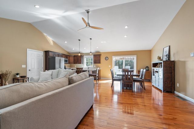 850 Old Homestead Highway, Swanzey, NH 03446