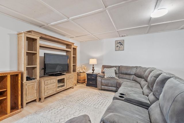 850 Old Homestead Highway, Swanzey, NH 03446