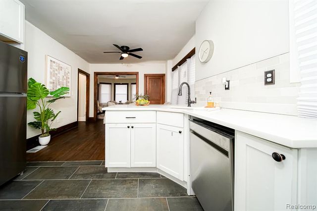 709 Ashland Street, Detroit, MI 48215