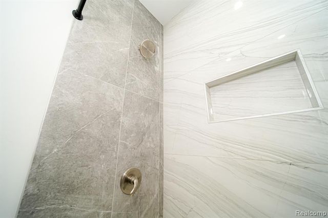 709 Ashland Street, Detroit, MI 48215