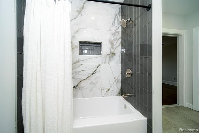 709 Ashland Street, Detroit, MI 48215