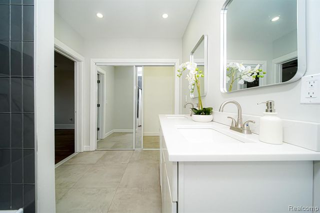 709 Ashland Street, Detroit, MI 48215