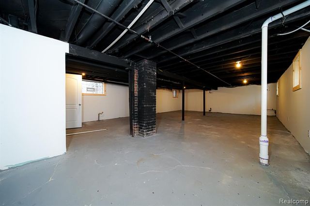 709 Ashland Street, Detroit, MI 48215