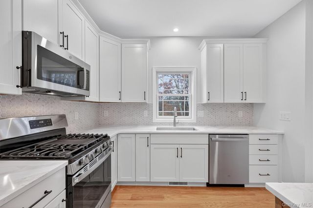 32 Meadow View Court, Lagrangeville, NY 12540