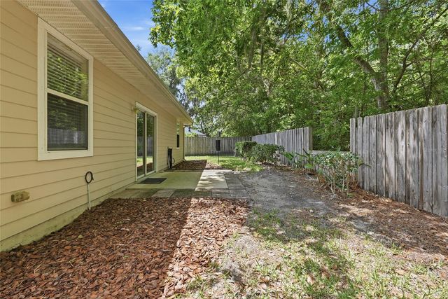 14061 NW 9TH ROAD, Newberry, FL 32669