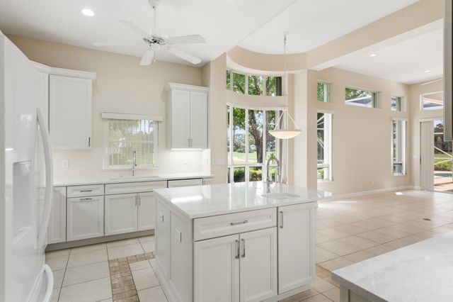 2534 SW Manor Hill Drive, Palm City, FL 34990