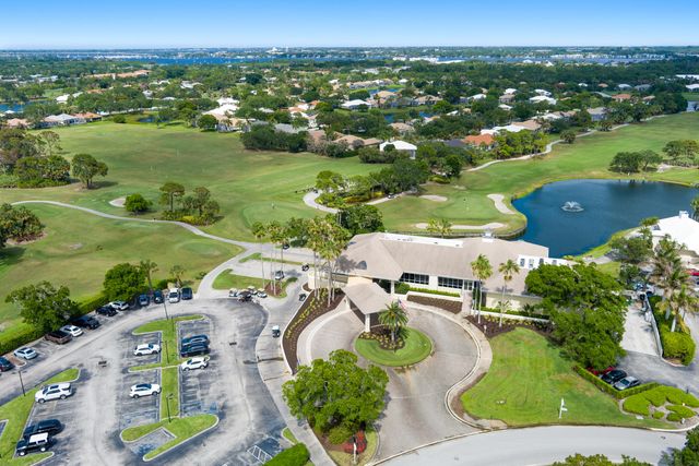 2534 SW Manor Hill Drive, Palm City, FL 34990