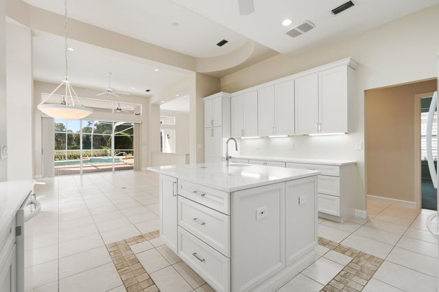 2534 SW Manor Hill Drive, Palm City, FL 34990