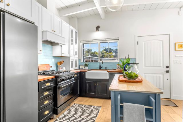 522 Laverne Avenue, Aptos, CA 95003