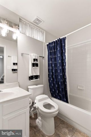 6914 VERSAILLE DR, Fredericksburg, VA 22407