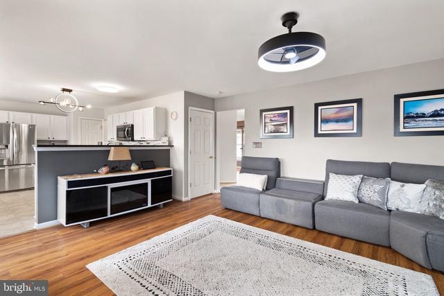 6914 VERSAILLE DR, Fredericksburg, VA 22407