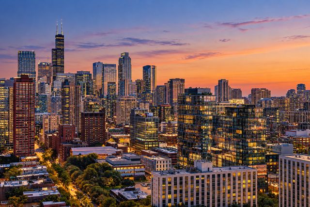 1122 N CLARK Street 3202, Chicago, IL 60610
