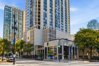 1122 N CLARK Street 3202, Chicago, IL 60610
