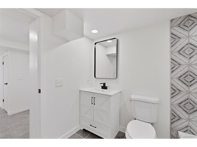 5040 W 33rd Ave, Denver, CO 80212