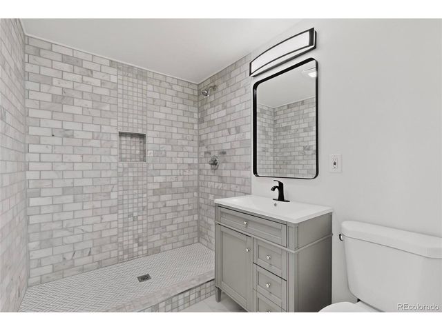 5040 W 33rd Ave, Denver, CO 80212