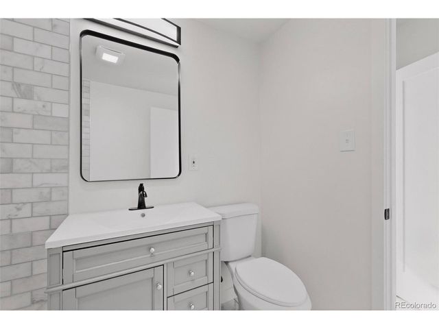 5040 W 33rd Ave, Denver, CO 80212