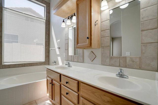 1315 W Musket Way, Chandler, AZ 85286