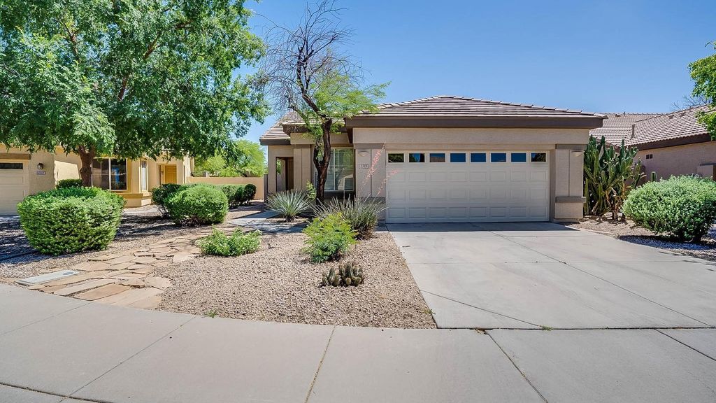 1315 W Musket Way, Chandler, AZ 85286