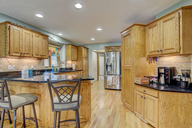 8883 VERDON Circle, Plattsmouth, NE 68048