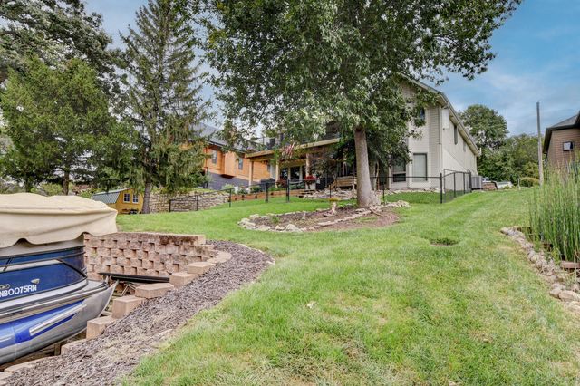 8883 VERDON Circle, Plattsmouth, NE 68048