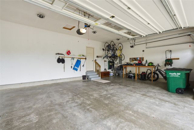8326 Heritage Bend Road, West Des Moines, IA 50266