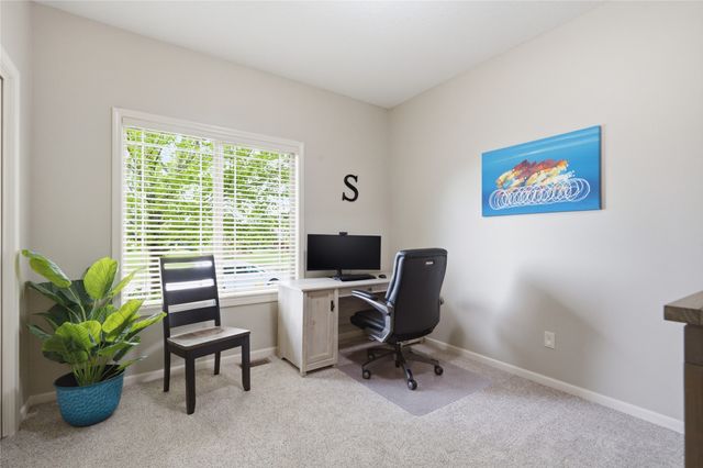 8326 Heritage Bend Road, West Des Moines, IA 50266
