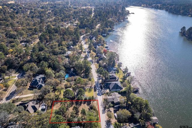 425 Hideaway Central Ln, Hideaway, TX 75771