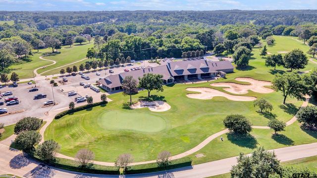 425 Hideaway Central Ln, Hideaway, TX 75771