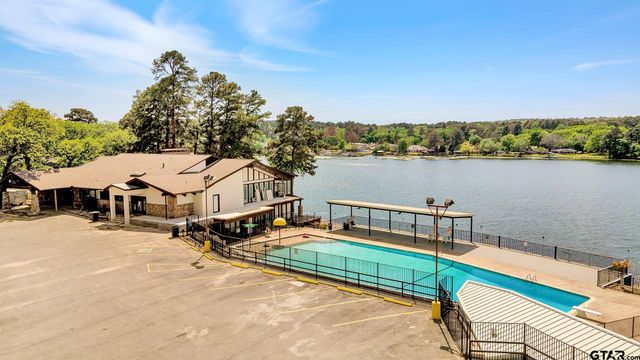 425 Hideaway Central Ln, Hideaway, TX 75771