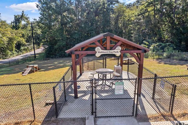425 Hideaway Central Ln, Hideaway, TX 75771