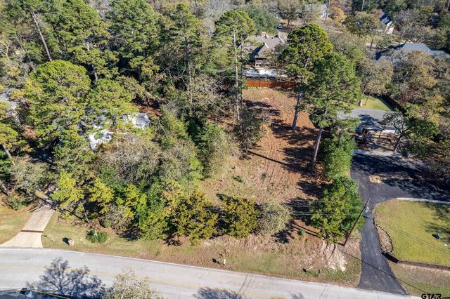 425 Hideaway Central Ln, Hideaway, TX 75771