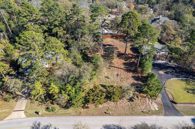 425 Hideaway Central Ln, Hideaway, TX 75771
