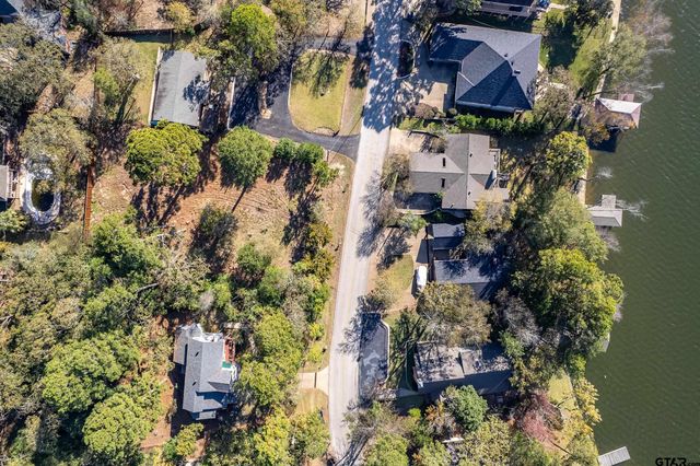 425 Hideaway Central Ln, Hideaway, TX 75771
