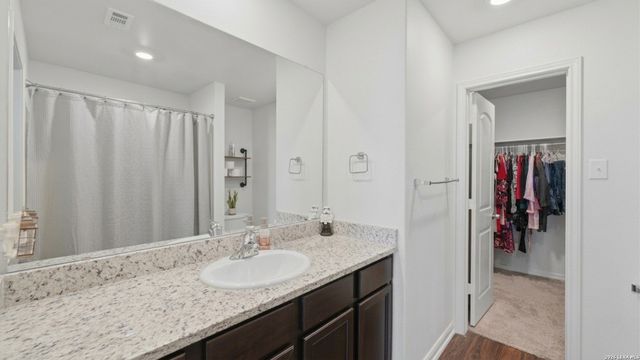 10839 Monterey, Converse, TX 78109