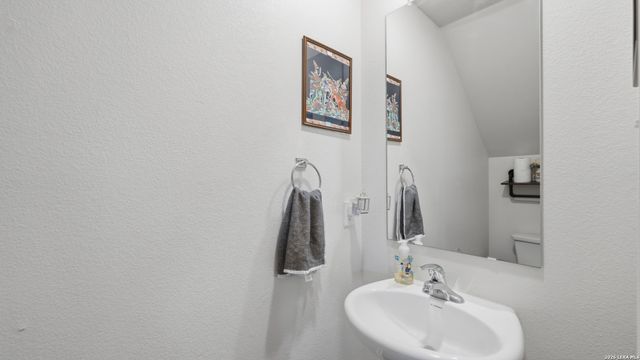 10839 Monterey, Converse, TX 78109