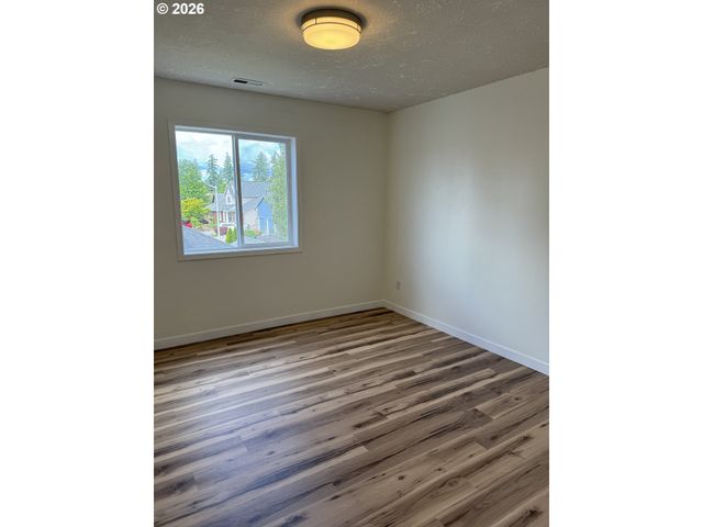 1987 Nw 17TH St, Gresham, OR 97030