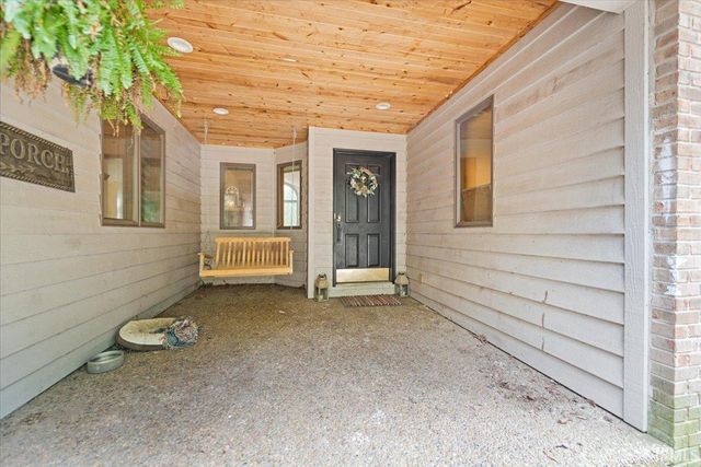 6308 N Bent Pine Drive, Bloomington, IN 47408