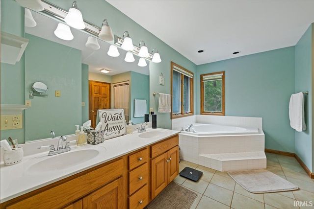 6308 N Bent Pine Drive, Bloomington, IN 47408