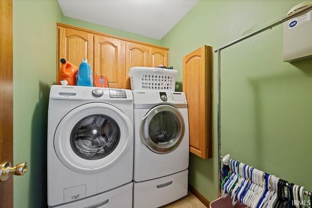 6308 N Bent Pine Drive, Bloomington, IN 47408